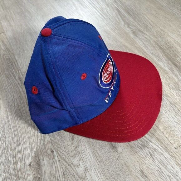 Vintage Detroit Pistons Hat Snapback NBA Basketball Twins Blue Red Cap - Picture 9 of 9